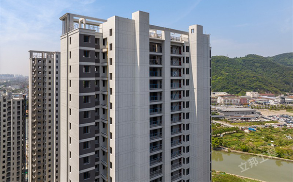 真石漆外墻壽命和優缺點介紹